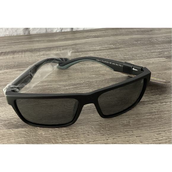 NWT Foster Grant Ironman Sunglasses Rectangle Frames Gray / Black - Picture 2 of 6